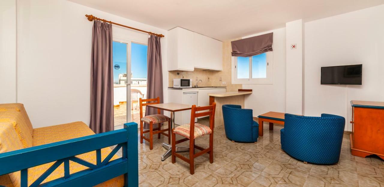 Apartamentos Charlys Can Picafort Can Picafort  Luaran gambar