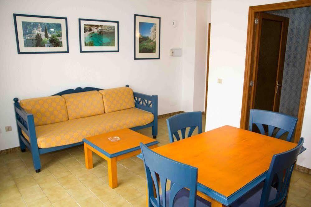 Apartamentos Charlys Can Picafort Can Picafort  Luaran gambar