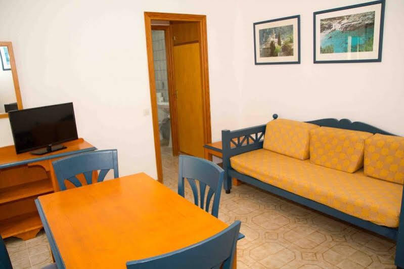 Apartamentos Charlys Can Picafort Can Picafort  Luaran gambar